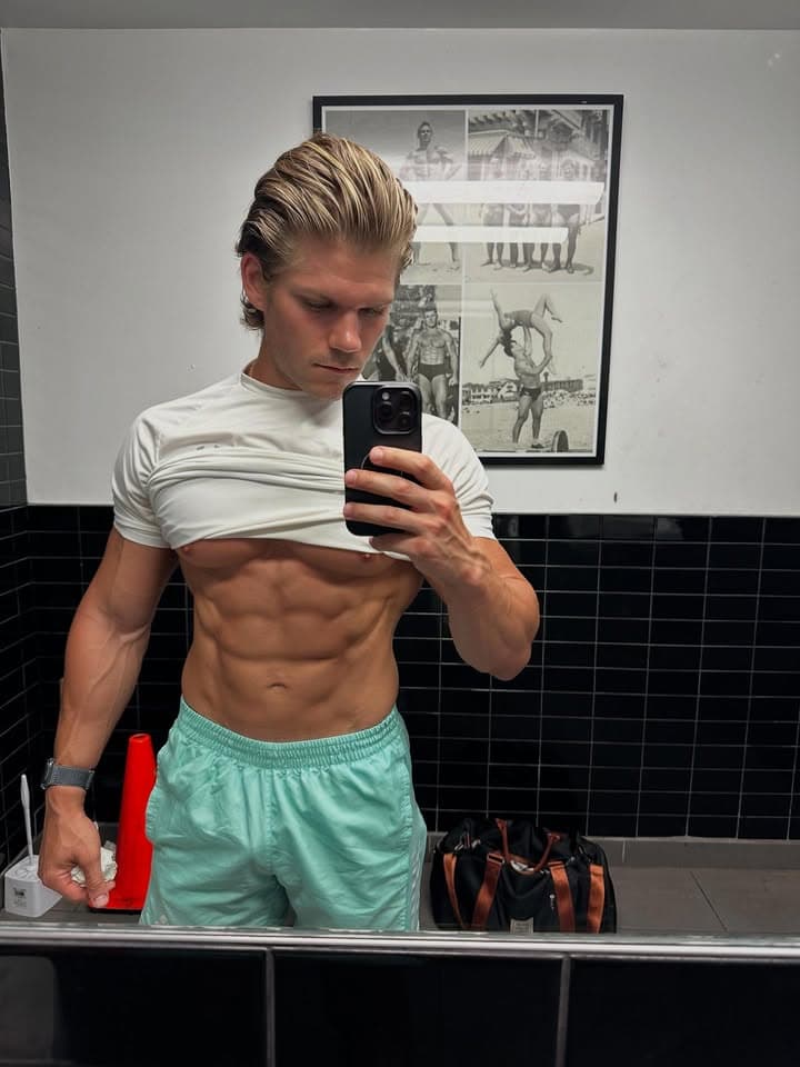 Kurt Heeren - Pro Bodybuilder & Coach